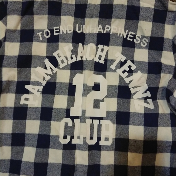 Checkered Pattern Button Down Shirt - Picture 3 of 3